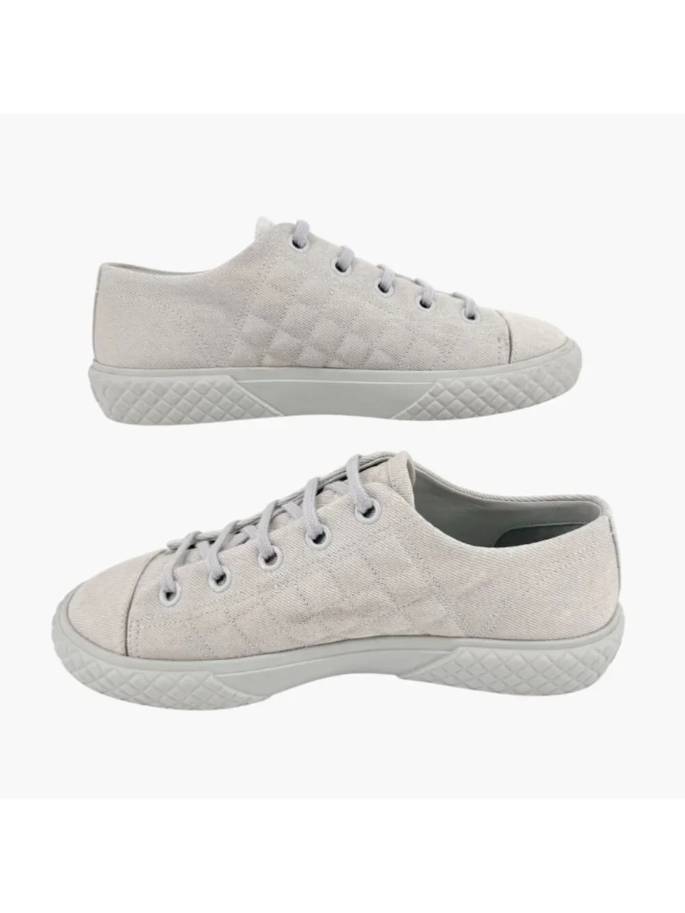 Chanel Quilted Low Top Denim Sneakers Size 39 US 8-8.5 Blue Gray Canvas CC